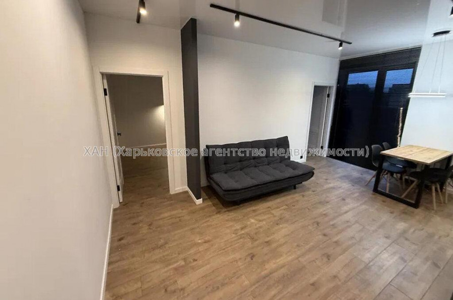 Продам квартиру, Науки просп. , 19 , 2 кім., 45 м², евроремонт 