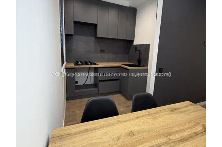 Продам квартиру, Науки просп. , 19 , 2 кім., 45 м², евроремонт 