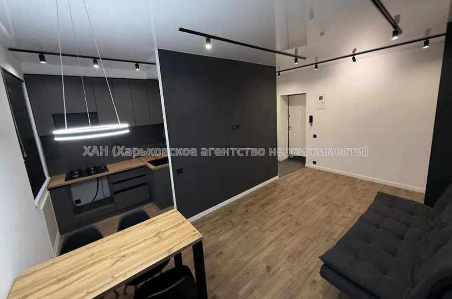 Продам квартиру, Науки просп. , 19 , 2 кім., 45 м², евроремонт 
