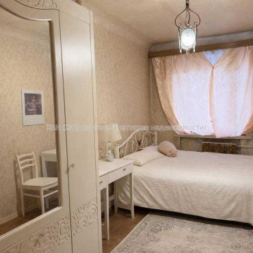 Продам квартиру, Байрона пр-т , 1 , 3 кім., 57 м², косметический ремонт 