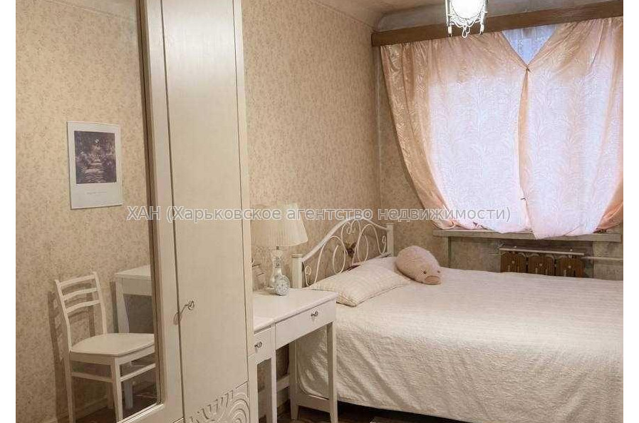 Продам квартиру, Байрона пр-т , 1 , 3 кім., 57 м², косметический ремонт 