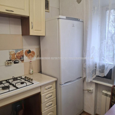Продам квартиру, Аэрокосмический пр. , 173А , 2 кім., 44 м², косметический ремонт 