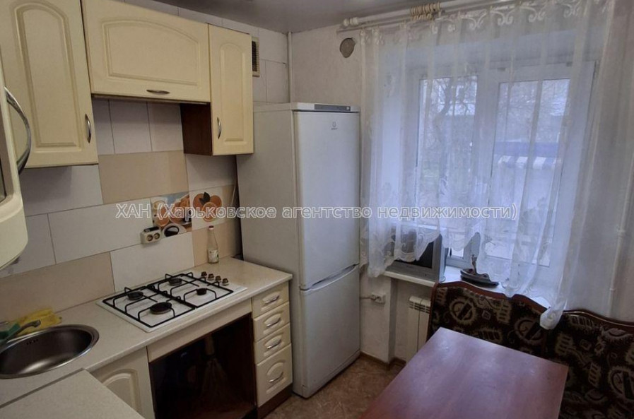 Продам квартиру, Аэрокосмический пр. , 173А , 2 кім., 44 м², косметический ремонт 