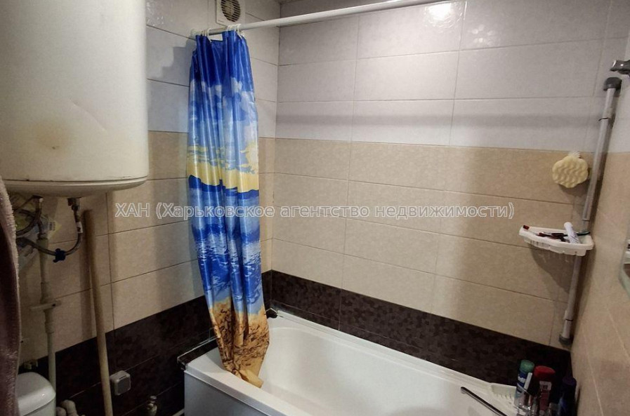 Продам квартиру, Аэрокосмический пр. , 173А , 2 кім., 44 м², косметический ремонт 