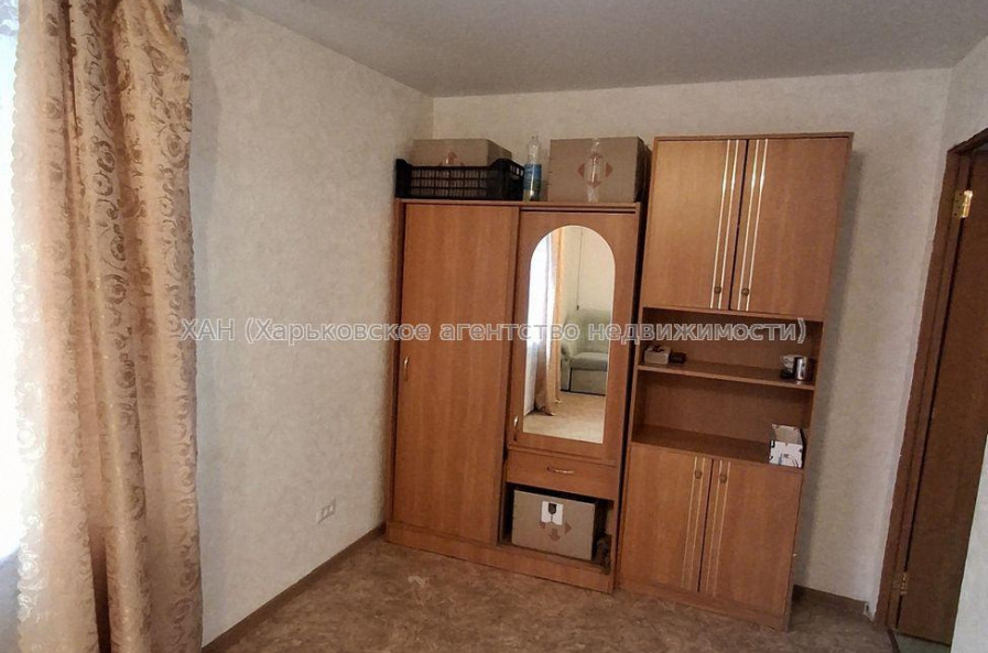 Продам квартиру, Аэрокосмический пр. , 173А , 2 кім., 44 м², косметический ремонт 