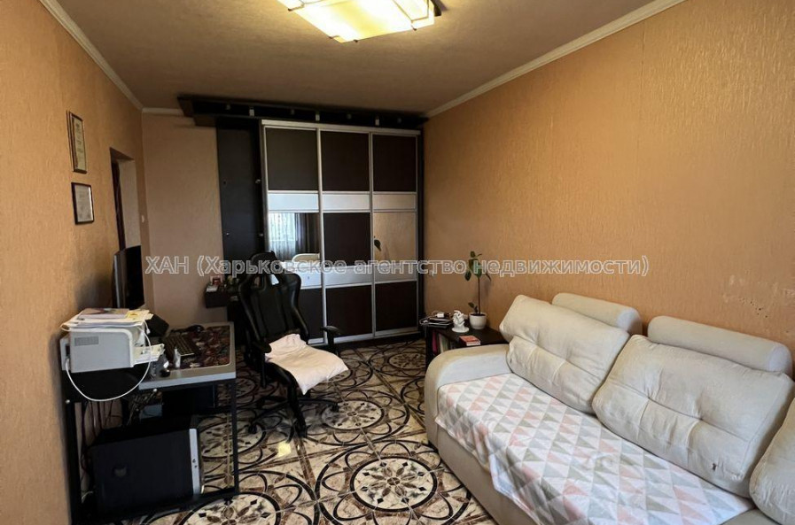 Продам квартиру, Лебединская ул. , 5 , 2 кім., 48 м², косметический ремонт 