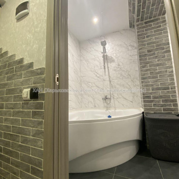 Продам квартиру, Ньютона ул. , 1  ком., 39 м², евроремонт 