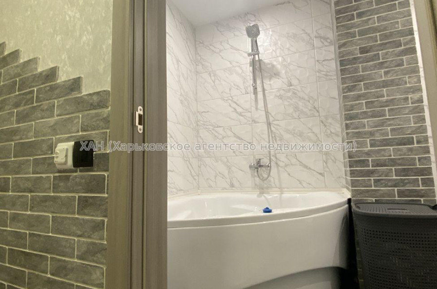 Продам квартиру, Ньютона ул. , 1  ком., 39 м², евроремонт 