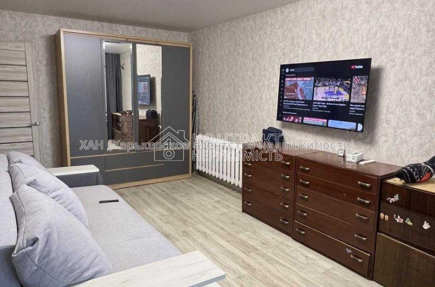 Продам квартиру, Байрона пр-т , 167 , 2 кім., 45 м², капитальный ремонт 