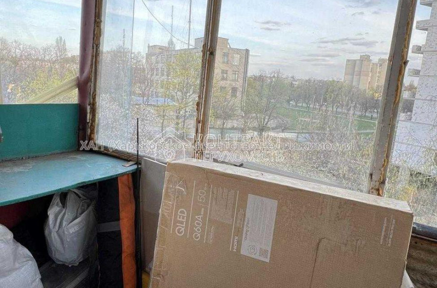 Продам квартиру, Байрона пр-т , 167 , 2 кім., 45 м², капитальный ремонт 