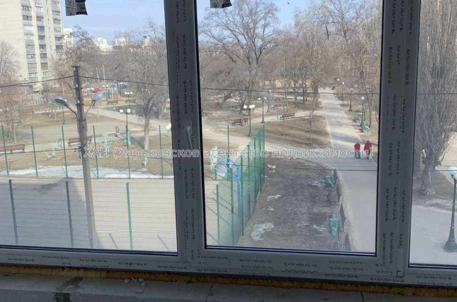 Продам квартиру, Фесенковская ул. , 1  ком., 20 м², без внутренних работ 