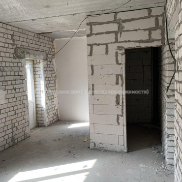 Продам квартиру, Фесенковская ул. , 1  ком., 20 м², без внутренних работ 