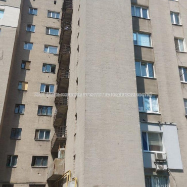 Продам квартиру, Соича ул. , 1 кім., 12 м², советский ремонт 