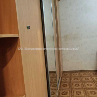 Продам квартиру, Героев Харькова просп. , 214/1 , 2 кім., 43 м², косметический ремонт 