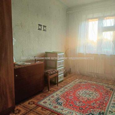 Продам квартиру, Героев Харькова просп. , 214/1 , 2 кім., 43 м², косметический ремонт 