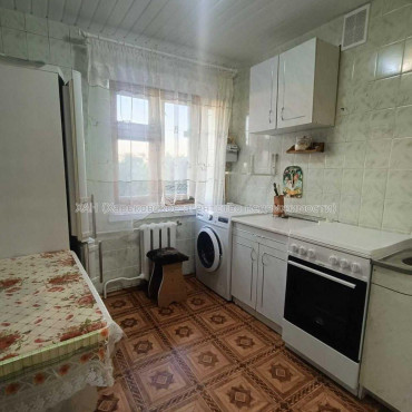 Продам квартиру, Героев Харькова просп. , 214/1 , 2 кім., 43 м², косметический ремонт 