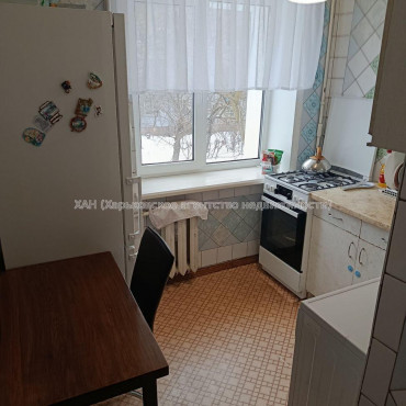 Продам квартиру, Бригады Хартия ул. , 3 кім., 53 м², косметический ремонт 