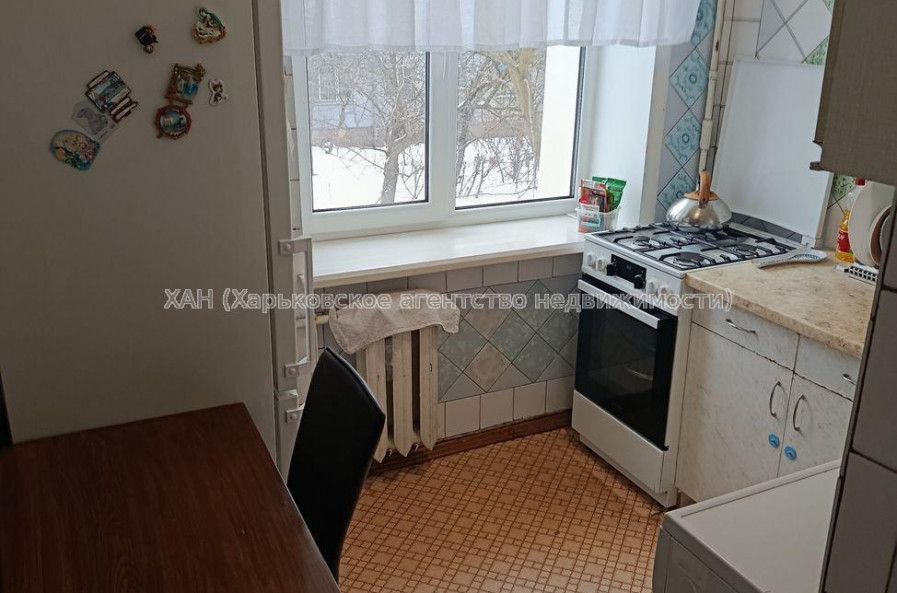 Продам квартиру, Бригады Хартия ул. , 3 кім., 53 м², косметический ремонт 
