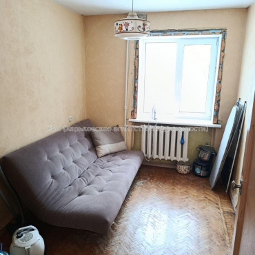 Продам квартиру, Бригады Хартия ул. , 3 кім., 53 м², косметический ремонт 