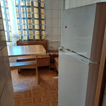 Продам квартиру, Соборности Украины ул. , 1 кім., 38.50 м², косметический ремонт 