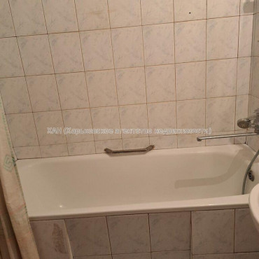 Продам квартиру, Соборности Украины ул. , 1 кім., 38.50 м², косметический ремонт 