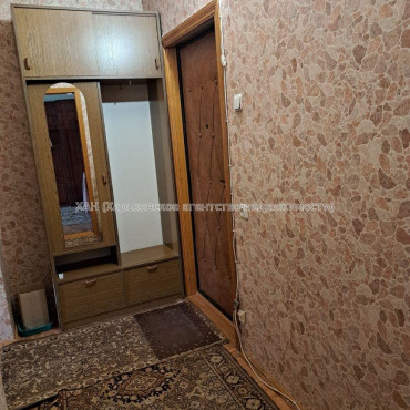 Продам квартиру, Соборности Украины ул. , 1 кім., 38.50 м², косметический ремонт 