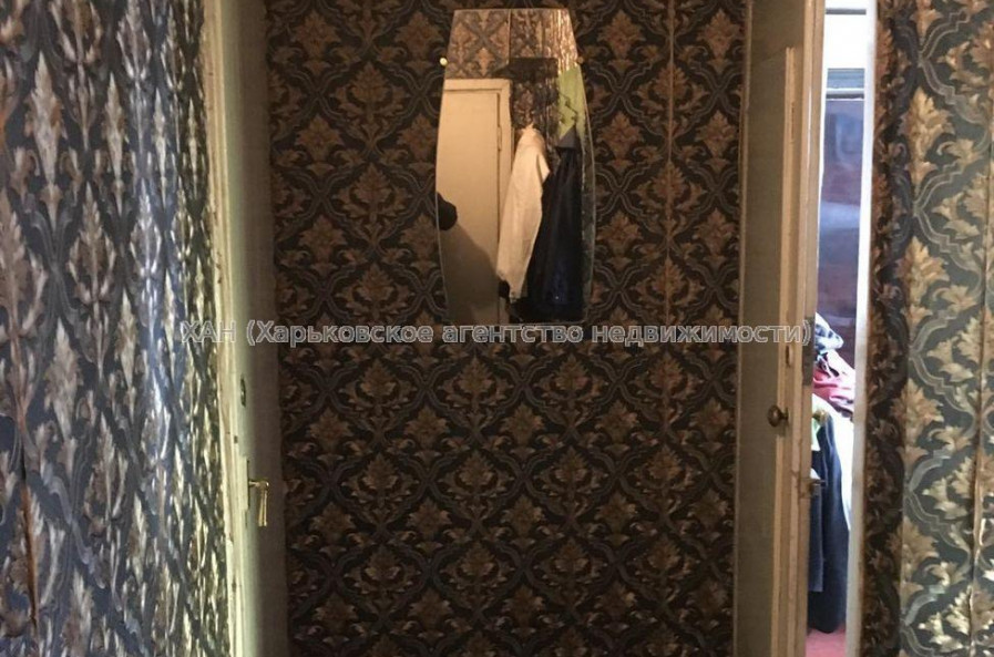 Продам квартиру, Владислава Зубенко ул. , 1 кім., 48 м², советский ремонт 