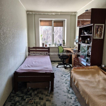 Продам квартиру, Тракторостроителей просп. , 2  ком., 44.40 м², советский ремонт 