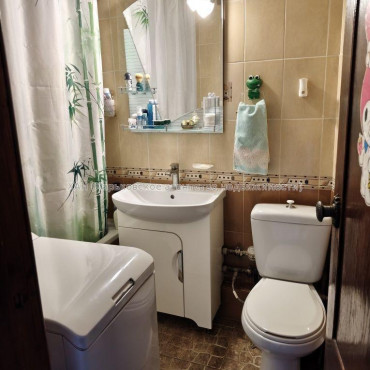 Продам квартиру, Тракторостроителей просп. , 2  ком., 44.40 м², советский ремонт 