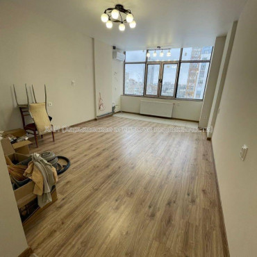 Продам квартиру, Профессора Атамановского ул. , 1  ком., 28 м², капитальный ремонт 