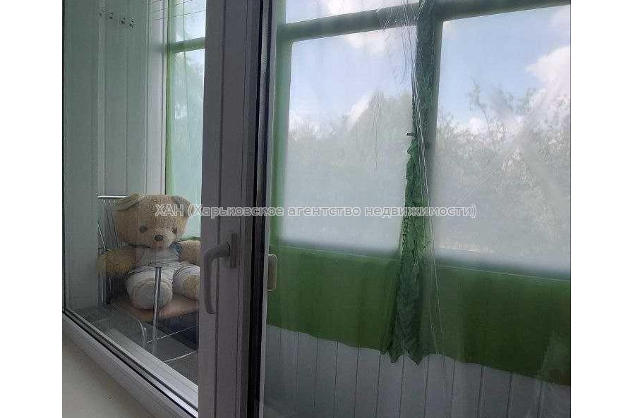 Продам квартиру, Непокоренных ул. , 70 , 2 кім., 46 м², капитальный ремонт 