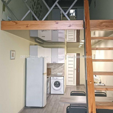 Продам квартиру, Салтовское шоссе , 1 кім., 50 м², капитальный ремонт 