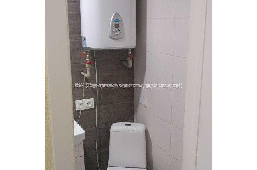 Продам квартиру, Салтовское шоссе , 1 кім., 50 м², капитальный ремонт 