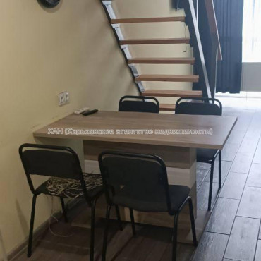 Продам квартиру, Салтовское шоссе , 1 кім., 50 м², капитальный ремонт 