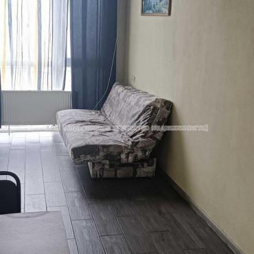 Продам квартиру, Салтовское шоссе , 1 кім., 50 м², капитальный ремонт 