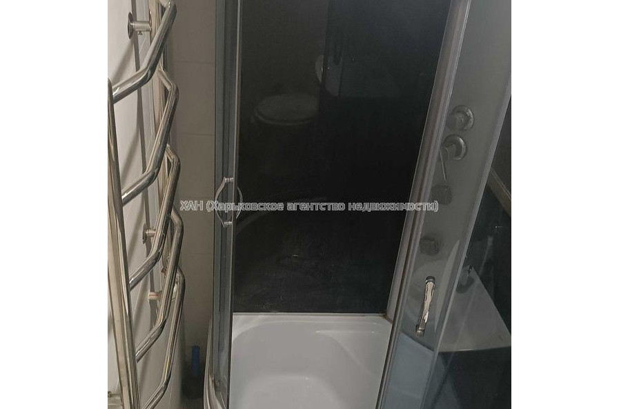 Продам квартиру, Салтовское шоссе , 1 кім., 50 м², капитальный ремонт 