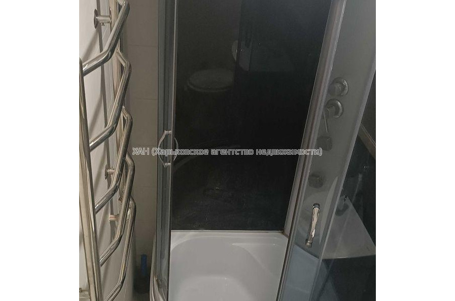 Продам квартиру, Салтовское шоссе , 1 кім., 50 м², капитальный ремонт 