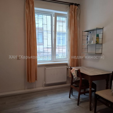Сдам квартиру, Косарева ул. , 1  ком., 11.20 м², косметический ремонт 