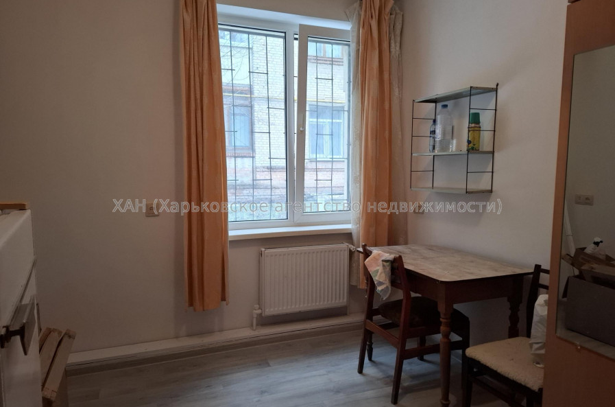 Сдам квартиру, Косарева ул. , 1  ком., 11.20 м², косметический ремонт 