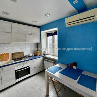 Продам квартиру, Байрона пр-т , 2  ком., 46.90 м², капитальный ремонт 