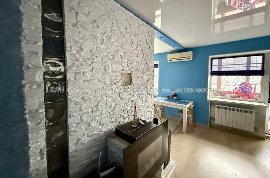 Продам квартиру, Байрона пр-т , 2  ком., 46.90 м², капитальный ремонт 