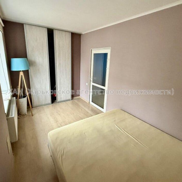 Продам квартиру, Байрона пр-т , 2  ком., 46.90 м², капитальный ремонт 