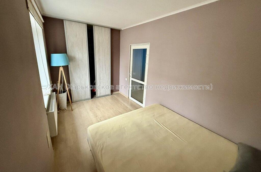 Продам квартиру, Байрона пр-т , 2  ком., 46.90 м², капитальный ремонт 