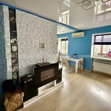 Продам квартиру, Байрона пр-т , 2  ком., 46.90 м², капитальный ремонт 