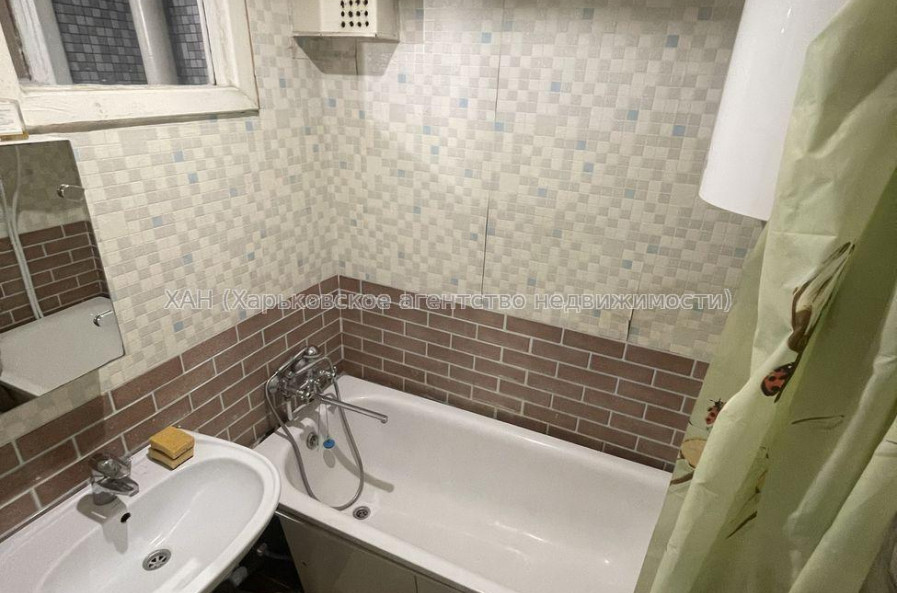 Продам квартиру, Аэрокосмический пр. , 1  ком., 43 м², косметический ремонт 