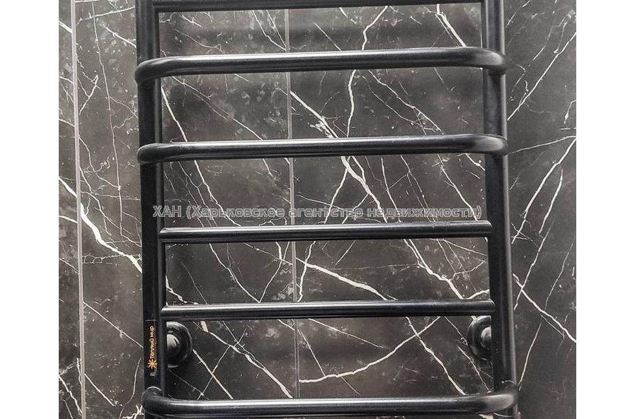 Продам квартиру, Академиков Ахиезеров ул. , 1 кім., 26 м², евроремонт 