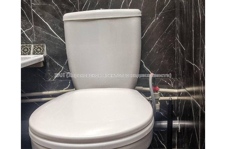 Продам квартиру, Академиков Ахиезеров ул. , 1 кім., 26 м², евроремонт 