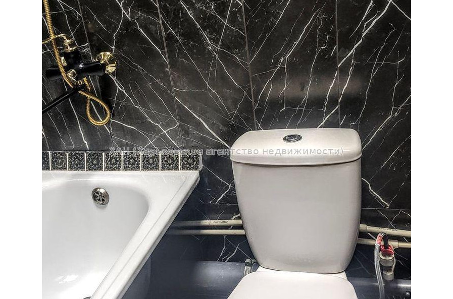 Продам квартиру, Академиков Ахиезеров ул. , 1 кім., 26 м², евроремонт 