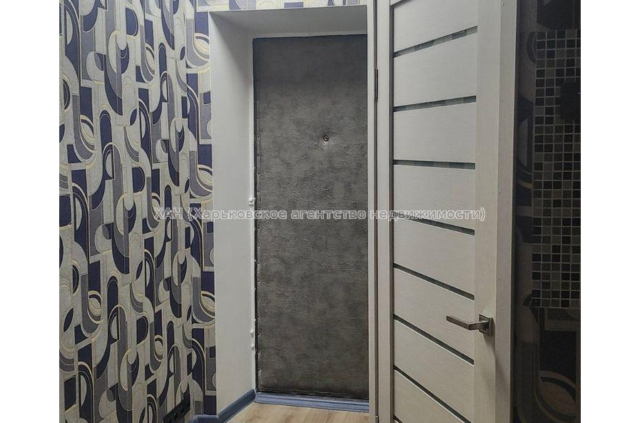 Продам квартиру, Академиков Ахиезеров ул. , 1 кім., 26 м², евроремонт 