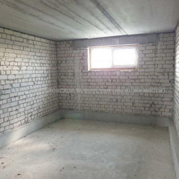 Продам квартиру, Профессорская ул. , 5 кім., 200 м², без внутренних работ 